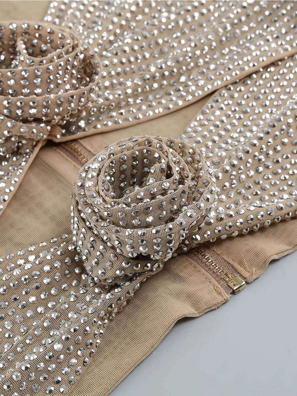 LINNE Cutout Top & Skirt Set in Silver - Image 5